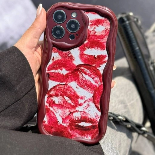 قاب گوشی کیس واینی (Kiss Case)