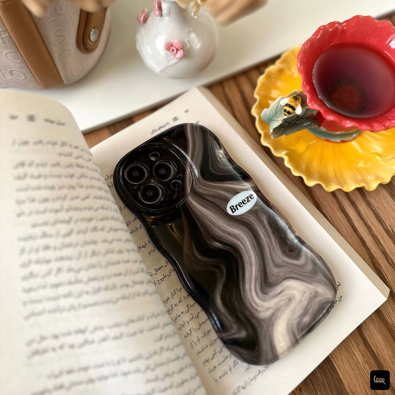 قاب آیفون مدل Marble Ink Splash – Breeze