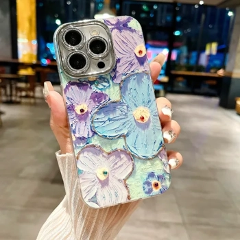 قاب آیفون Diamond Flower با گل‌های برجسته آبی و بنفش