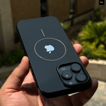 قاب گلاسی مگ‌سیف مشکی براق آیفون مدل Glossy MagSafe