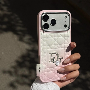 قاب گوشی دیور چرمی دایموندی پینکی (Dior Leather Diamond Pinky)