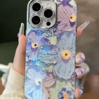 قاب آیفون Diamond Flower با گل‌های برجسته آبی و بنفش