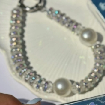 آویز گوشی