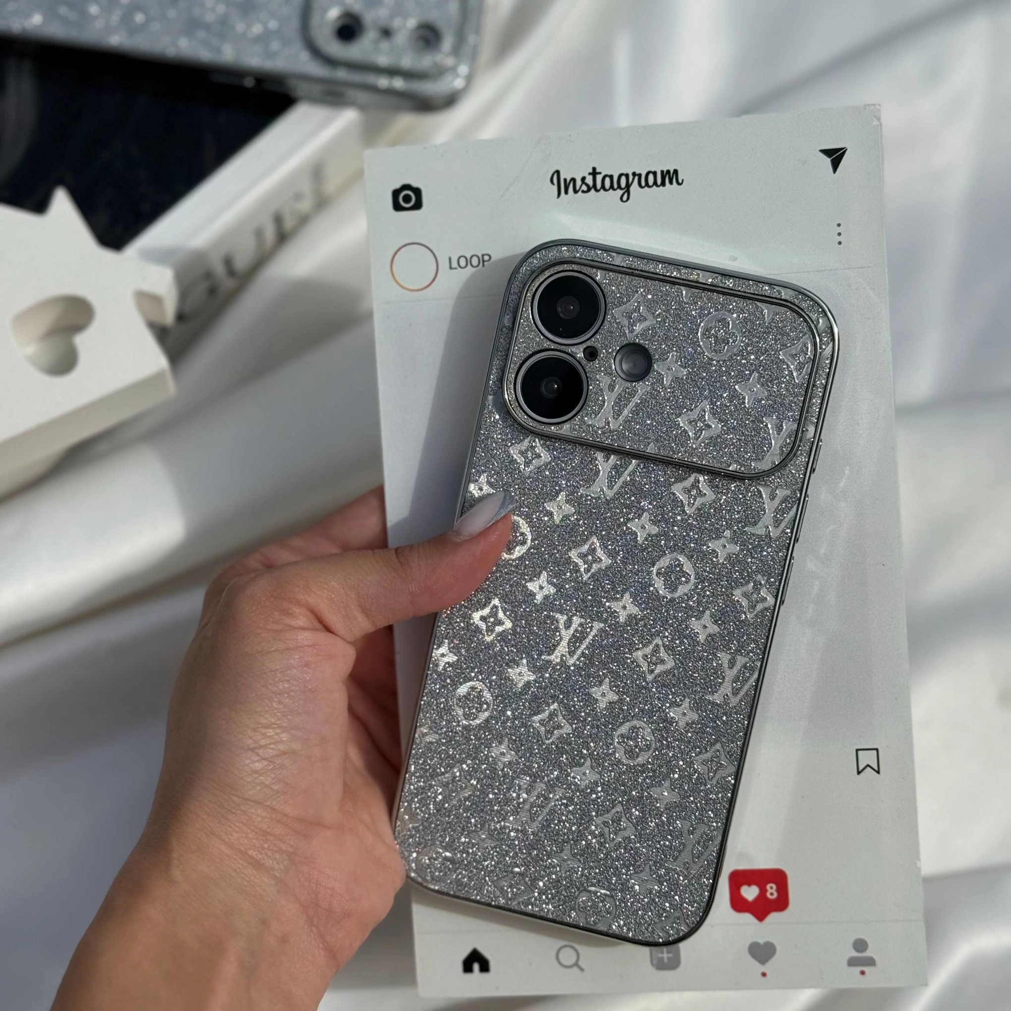 قاب گوشی ال وی اکلیلی (LV Glitter)