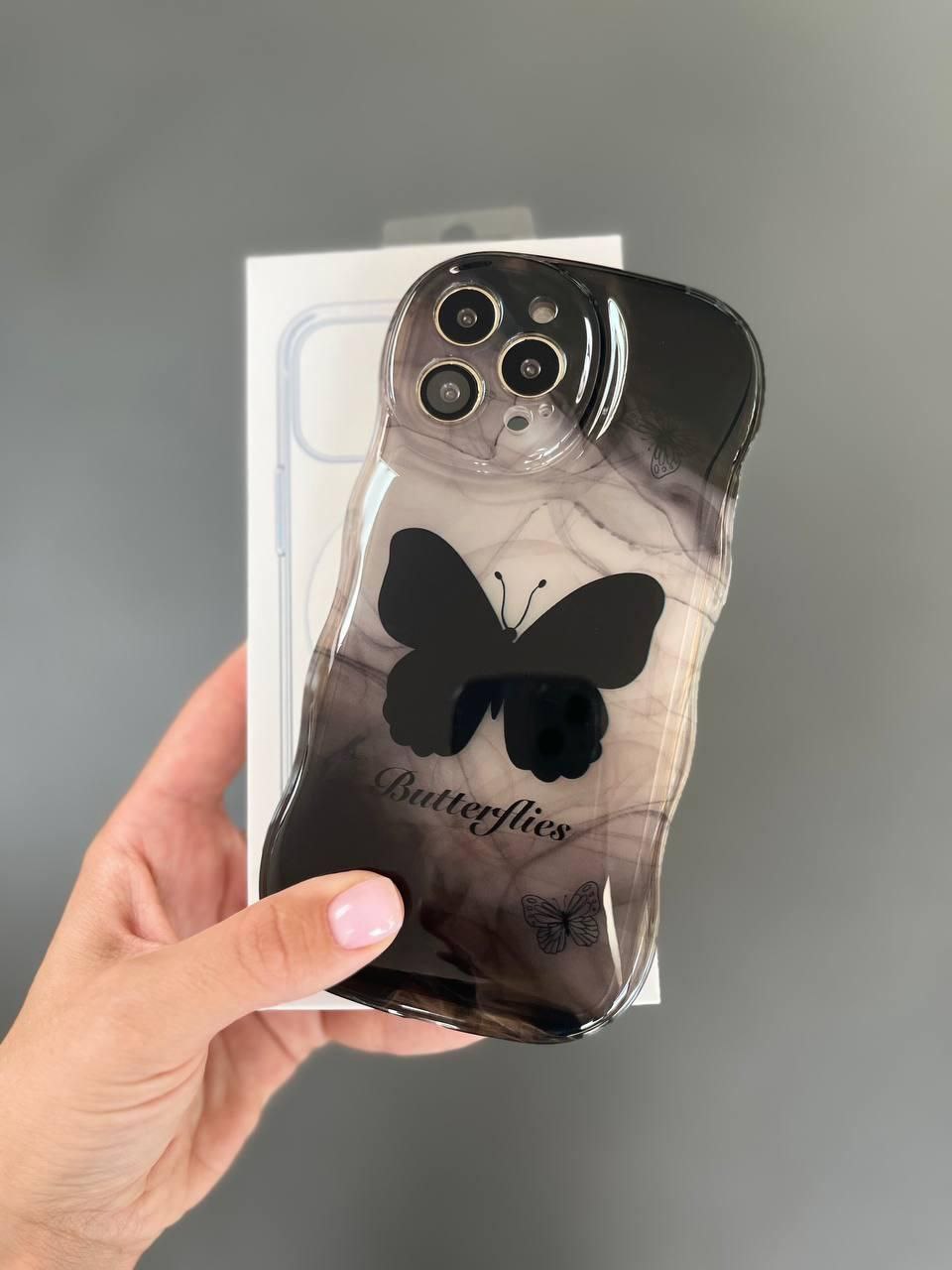 قاب گوشی موج دار طرح پروانه مشکی Black Butterfly دودی با آویز و محافظ ایرکوشن
