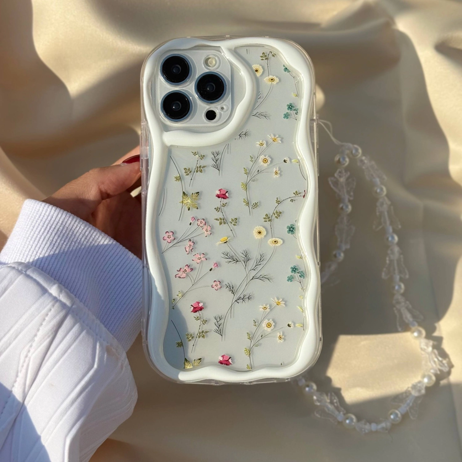 قاب گوشی کاوا گلدار به همراه آویز ست (Kawa Floral Pendant) قاب گوشی کاوا گلدار به همراه آویز ست (Kawa Floral Pendant)